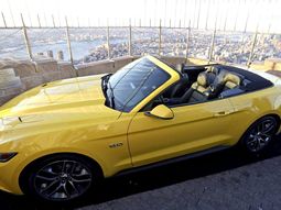 Un Mustang en el Empire State, a 50 años de su salida al ropdaje en Estados Unidos