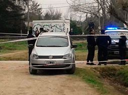 tenia prohibido acercarse, la cruzo en la calle y la mato tenia prohibido acercarse, la cruzo en la calle y la mato