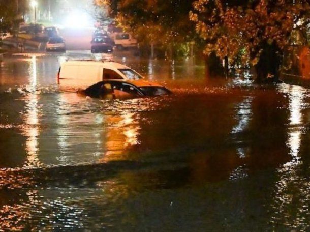 Fuerte temporal en Mar del Plata.
