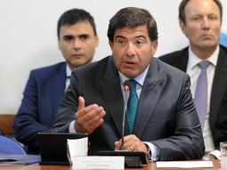 lo que hizo el hsbc fue una maniobra de pirateria financiera internacional lo que hizo el hsbc fue una maniobra de pirateria financiera internacional