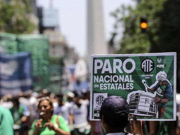 Inmediata reacción: ATE convoca a un paro en rechazo a los vetos de Javier Milei