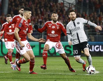 PSG le ganó  al Brest gracias a una asistencia de Messi a Mbappé