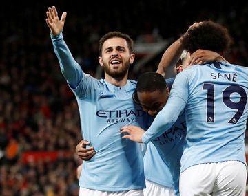 El Manchester City del Kun Agüero le ganó el clásico a United y es el nuevo líder