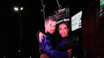 el espectacular show de mora godoy en las alturas: tango y drone en el obelisco el espectacular show de mora godoy en las alturas: tango y drone en el obelisco