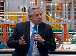 Alberto Fernández: En los últimos cuatro años a YPF se le hizo un daño llamativo