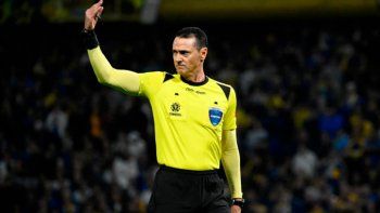Árbitro colombiano Wilmar Roldán Árbitro colombiano Wilmar Roldán