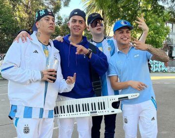 3 estrellas en el conjunto: Bizarrap y Duki se juntaron para cantarle a la Selección
