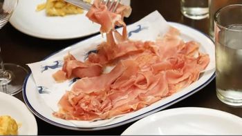 Con platos abundantes y sabores caseros, este bodegón funciona desde 1930 en Buenos Aires. Con platos abundantes y sabores caseros, este bodegón funciona desde 1930 en Buenos Aires.