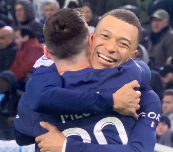 Con gol y dos asistencias de Messi, PSG goleó al Olympique de Marsella