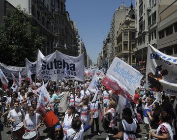 Docentes paran toda la semana próxima en la Provincia