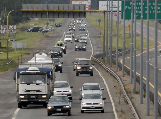 Más de 2.500 vehículos circulan por hora hacia la Costa Atlántica