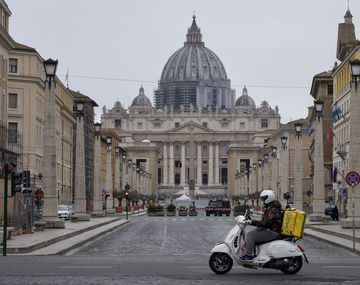 Apenas un repartidor en Roma