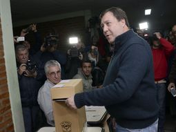 primeros datos oficiales en rio negro: weretilnek aventaja a pichetto primeros datos oficiales en rio negro: weretilnek aventaja a pichetto