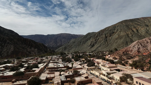 El pueblo metido en la Cordillera que tiene postales soñadas