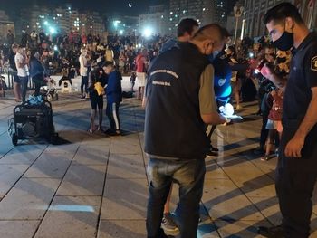 Desarticulan once fiestas clandestinas y tres shows de artistas callejeros en la rambla