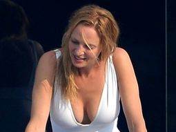 Uma Thurman de vacaciones en Saint Tropez