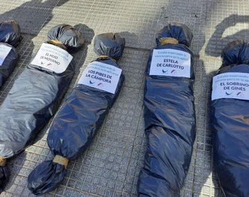 Alberto repudió las bolsas mortuorias: No callemos ante semejante acto de barbarie