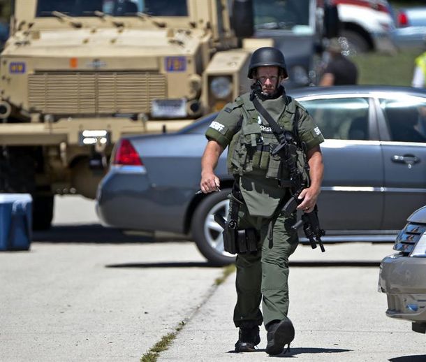Al menos siete muertos y varios heridos por tiroteo en un templo de Estados Unidos