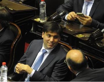 Piden investigar chats entre Bossio y Massot por supuesto cohecho