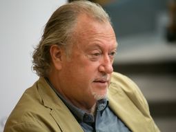 Jon Lee Anderson: Pensábamos que el franquismo estaba muerto en España y ya vemos que no