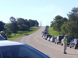 Fila de autos con destino a Argentina. Fila de autos con destino a Argentina.