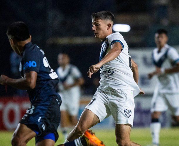 Copa de la Liga: Vélez le ganó 1-0 a Independiente Rivadavia y pasó como tercero a la siguiente fase