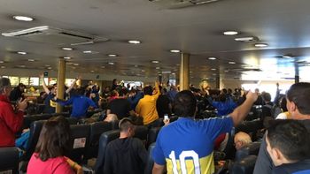 revolucion: los hinchas de boca y toda su fiesta en viaje a uruguay revolucion: los hinchas de boca y toda su fiesta en viaje a uruguay
