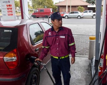 La petrolera AXION aumenta desde este martes sus naftas un 6% promedio