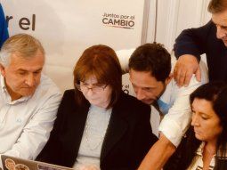 El video que desmiente a Patricia Bullrich: ella misma aparece redactando el comunicado contra Javier Milei