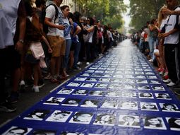 Día de la Memoria: qué hacer productivo en 75 minutos en vez de ver el video negacionista del Gobierno