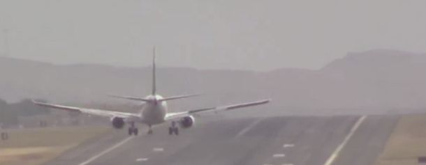 No apto para cardíacos: mirá cómo aterrizaron algunos aviones en Portugal