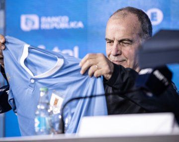 Bielsa debuta como DT de Uruguay: cuándo