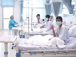 VIDEO: Las primeras imágenes de los chicos rescatados de la cueva en Tailandia