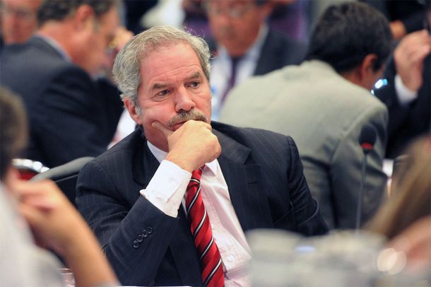 Solá insultó a quienes cuestionan si Massa es peronista o no