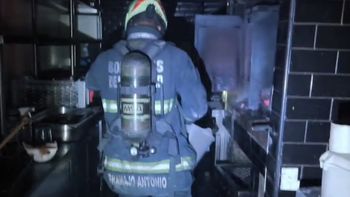 incendio en un edificio de palermo: 5 heridos y 25 evacuados incendio en un edificio de palermo: 5 heridos y 25 evacuados