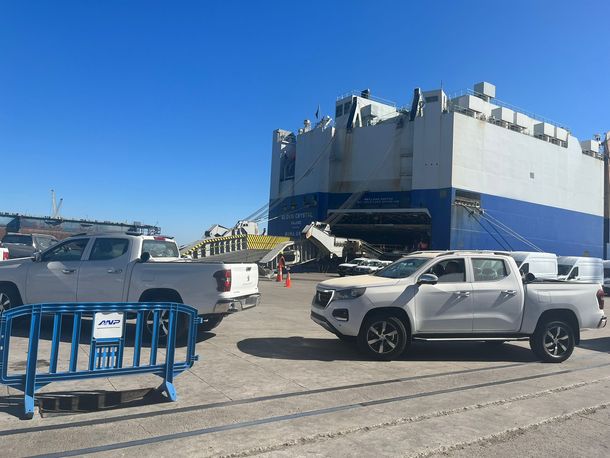 El Puerto de Montevideo realizó la carga de vehículos más grande de la historia de los puertos uruguayos.