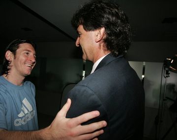 Mario Kempes no quiere que Lionel Messi regrese al Barcelona