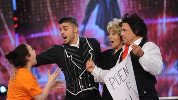 Ángela Torres eliminó a Anita Martínez y el Bicho Gómez del Bailando. Ángela Torres eliminó a Anita Martínez y el Bicho Gómez del Bailando.