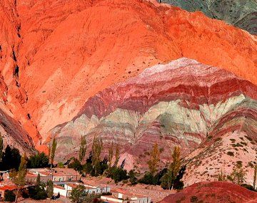 El mirador del Cerro de los Siete Colores tiene un nuevo sistema de caminería