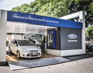 Ford recibió a sus clientes en el Hipódromo y chequeó más de 1400 autos