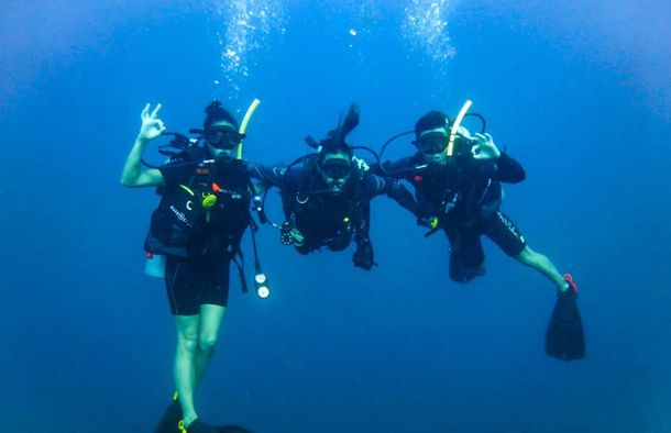 Una de las fotos que la escuela de buceo subió a su Facebook.