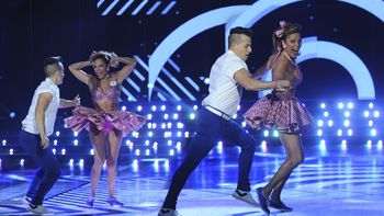 Rock perfecto para Iliana Calabró en el Bailando 2016. Rock perfecto para Iliana Calabró en el Bailando 2016.