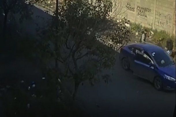 Tremendo video del momento en que ejecutan a un hombre en San Martín. 