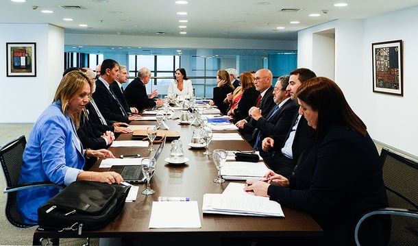 Marina Cabrera presidió su primera reunión como prosecretaria de Presidencia.&nbsp;