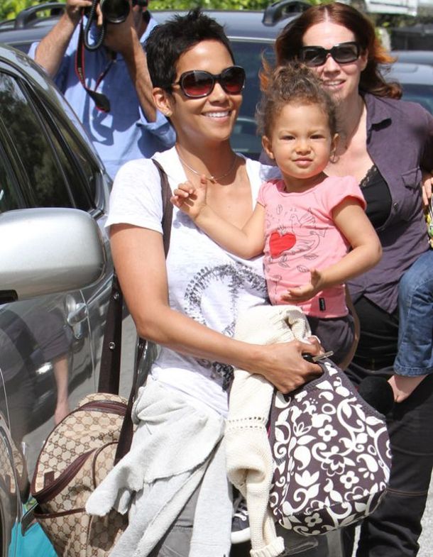 Famosa volvió a salir a la calle tras la captura de su acosador