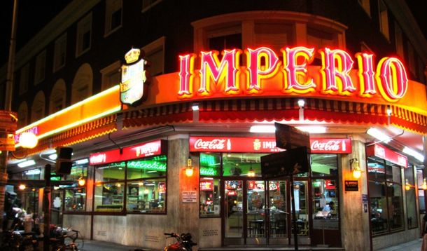 Clausuraron la famosa pizzería Imperio