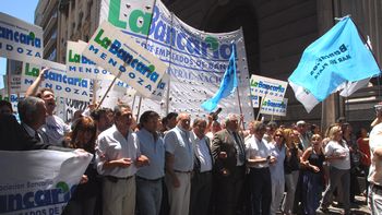 bancarios ratifican un paro nacional para este viernes bancarios ratifican un paro nacional para este viernes