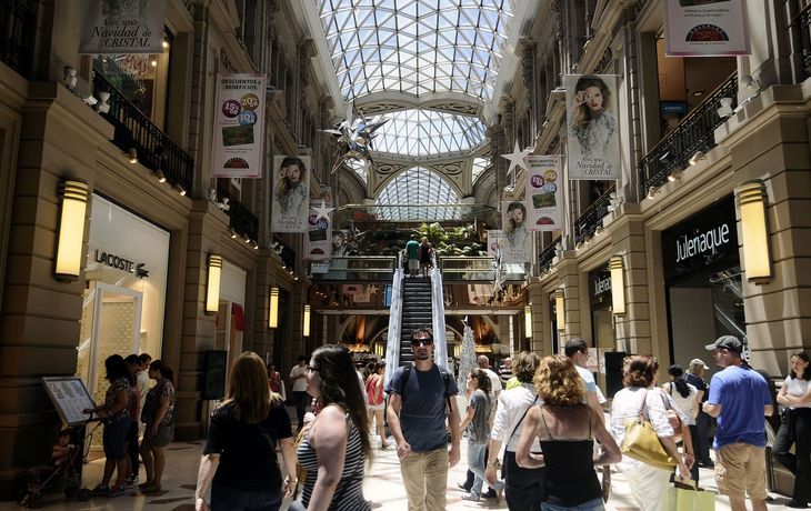 Remarcan suba de los salarios en el país