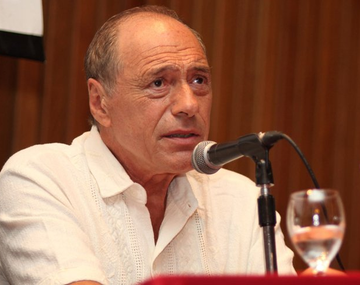 Zaffaroni desmintió que existan presiones del Gobierno nacional