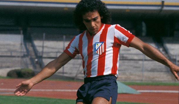 Hugo Sánchez Márquez debuta en Atlético de Madrid en 1981.